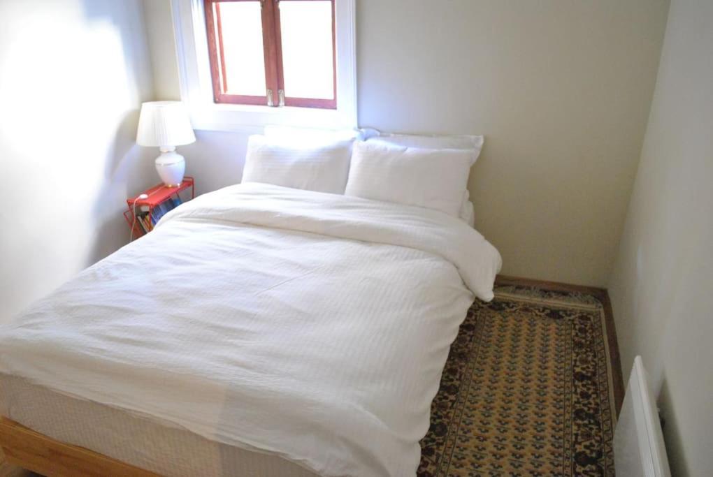 Maris , Greek House @ City Center Alsancak